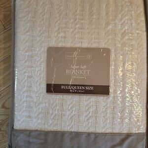 Cream Blanket - Full/Queen Size